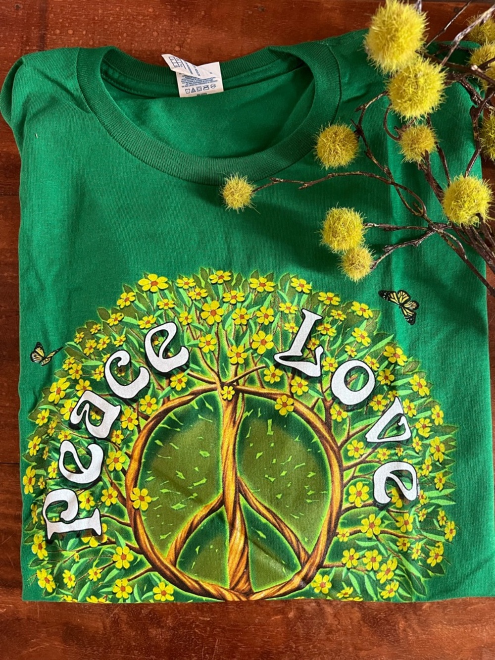 Earth Day “Peace, Love, & Happiness” Green Tee NWOT L/S Retro Hippy